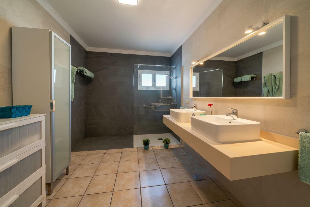 Casa Villa La Vega Tías Extérieur photo